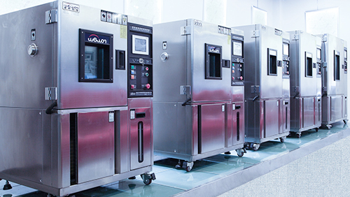 高低溫實驗箱與高溫老化試驗箱的區別